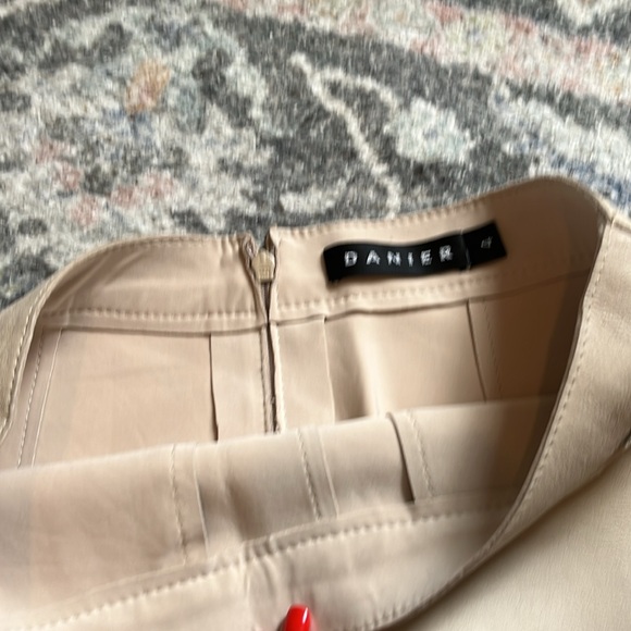 Danier Leather skirt - cream - Picture 4 of 5